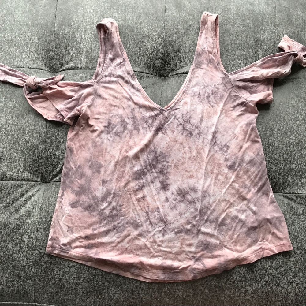 Soft & Sexy AEO Cold Shoulder Top